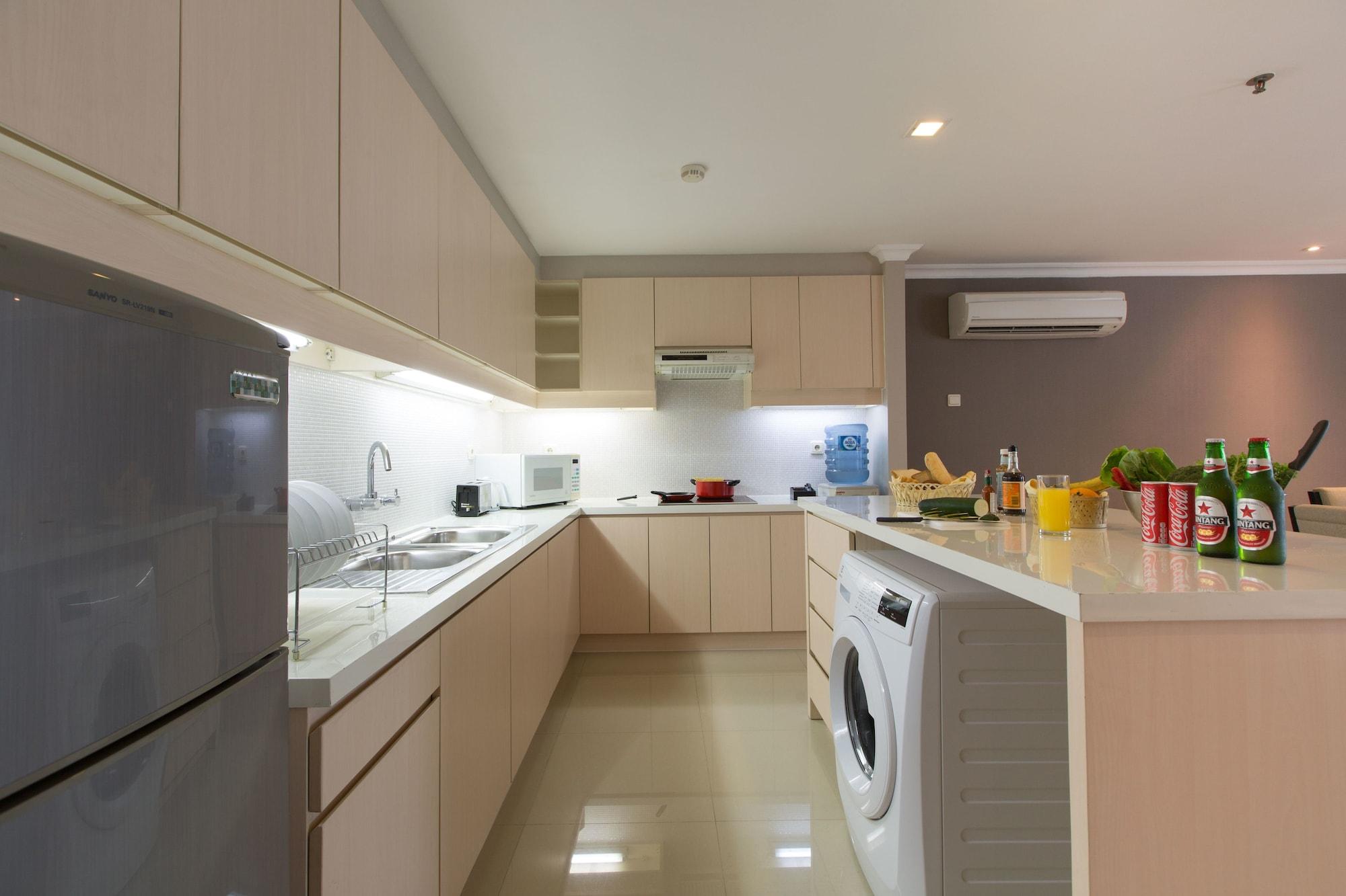 Kristal Hotel ג'קרטה מראה חיצוני תמונה