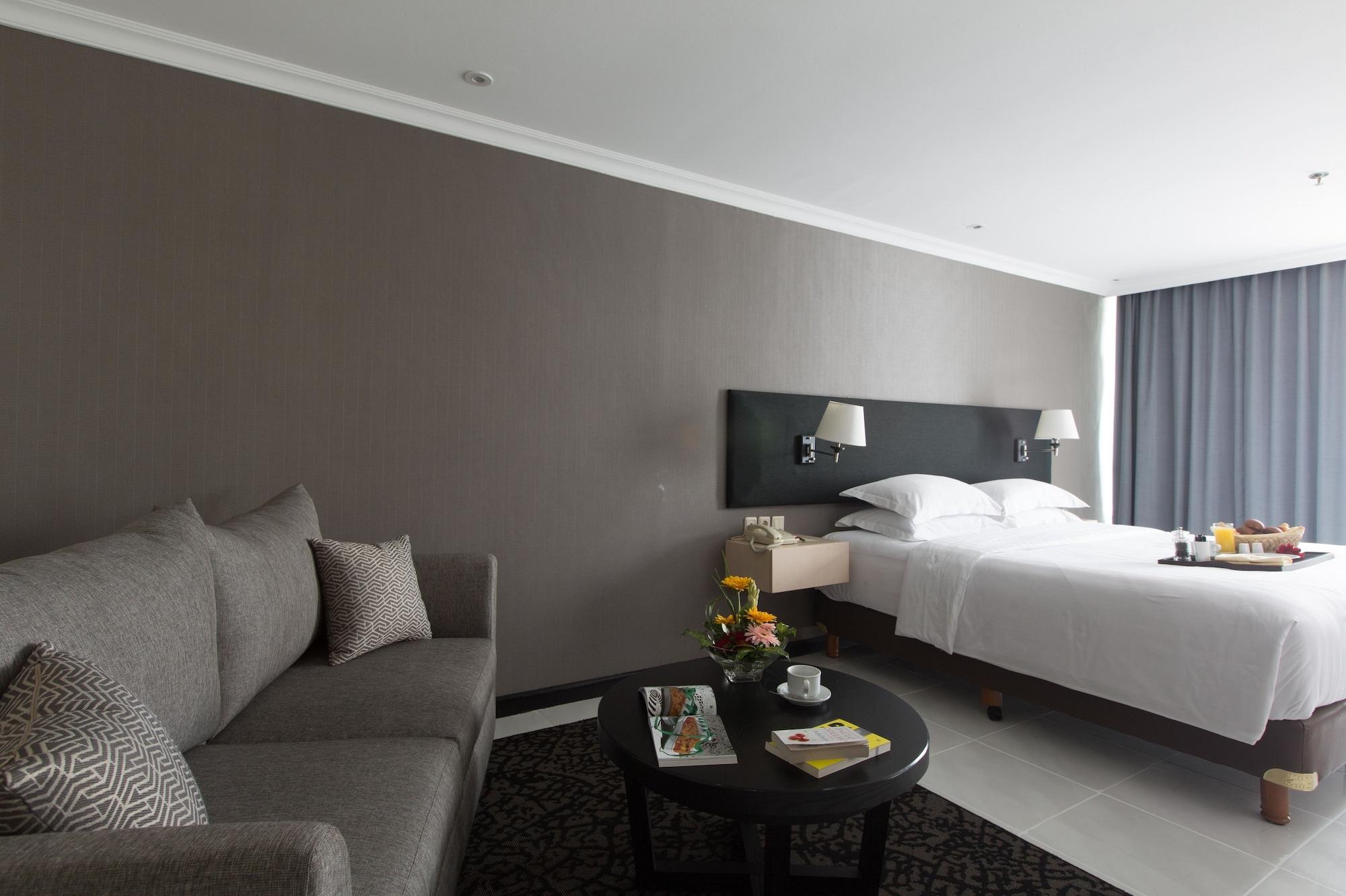 Kristal Hotel ג'קרטה מראה חיצוני תמונה