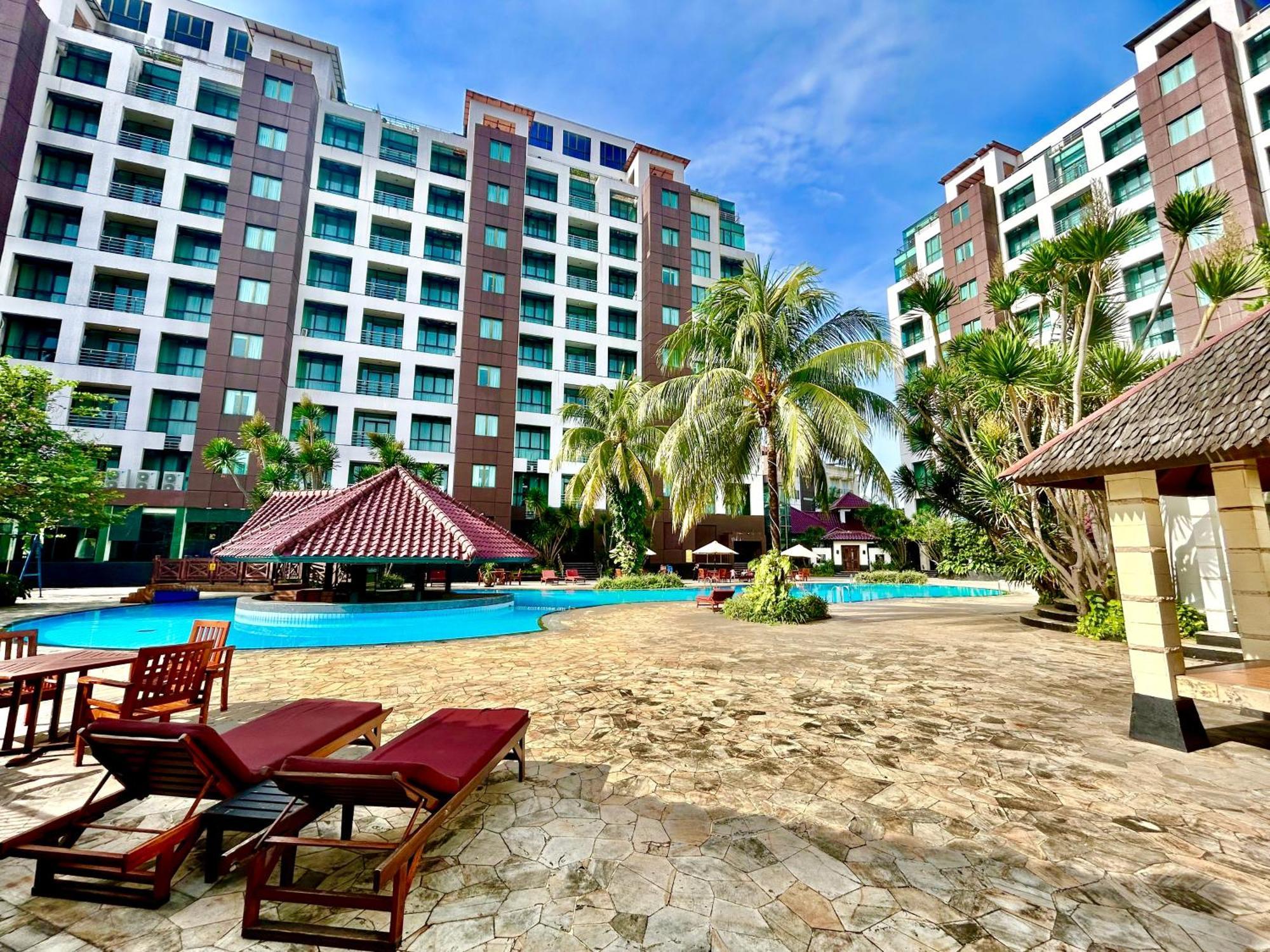 Kristal Hotel ג'קרטה מראה חיצוני תמונה
