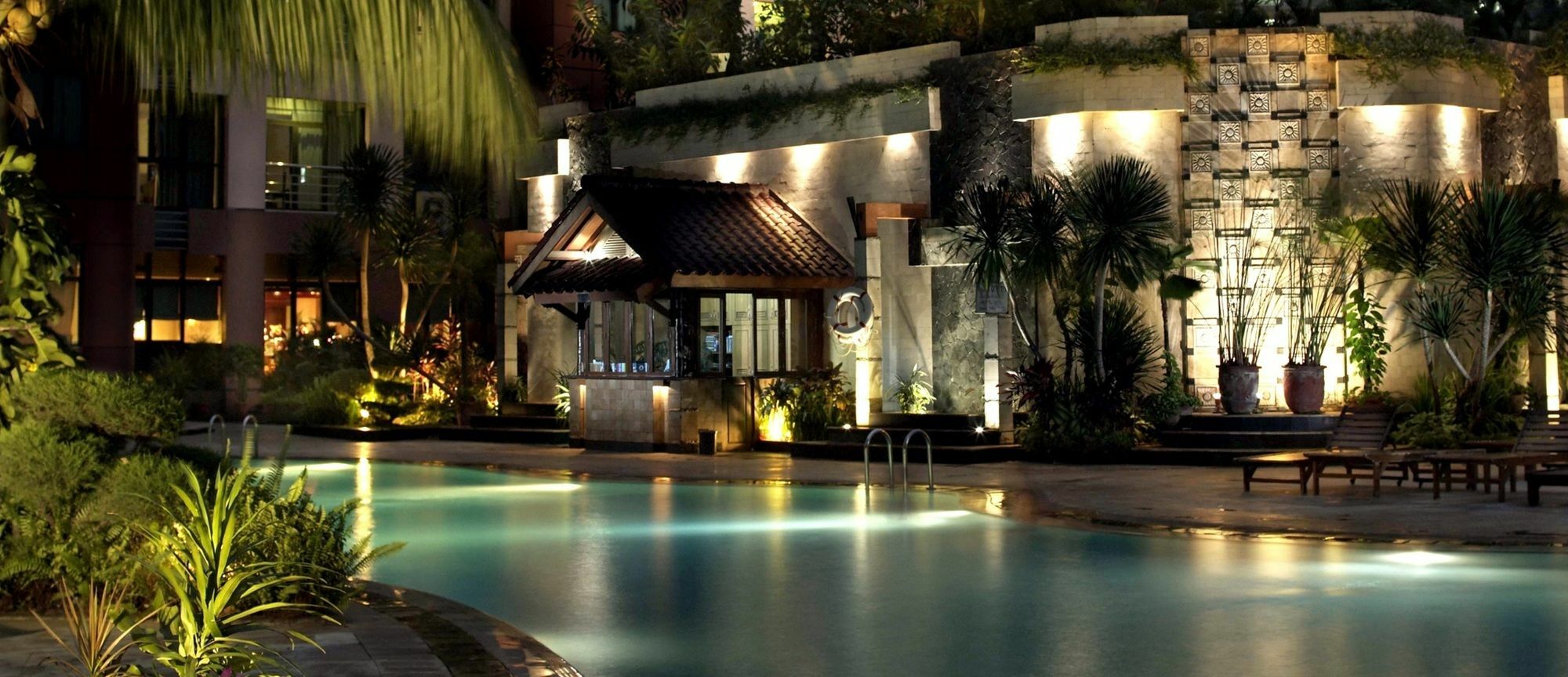 Kristal Hotel ג'קרטה מראה חיצוני תמונה